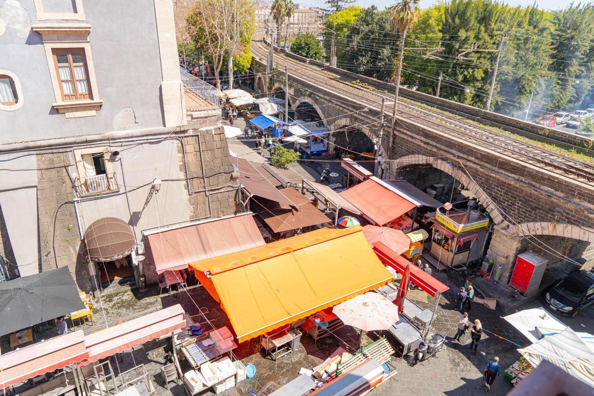 Sicily In Home Centro Catania Pescheria Exteriör bild